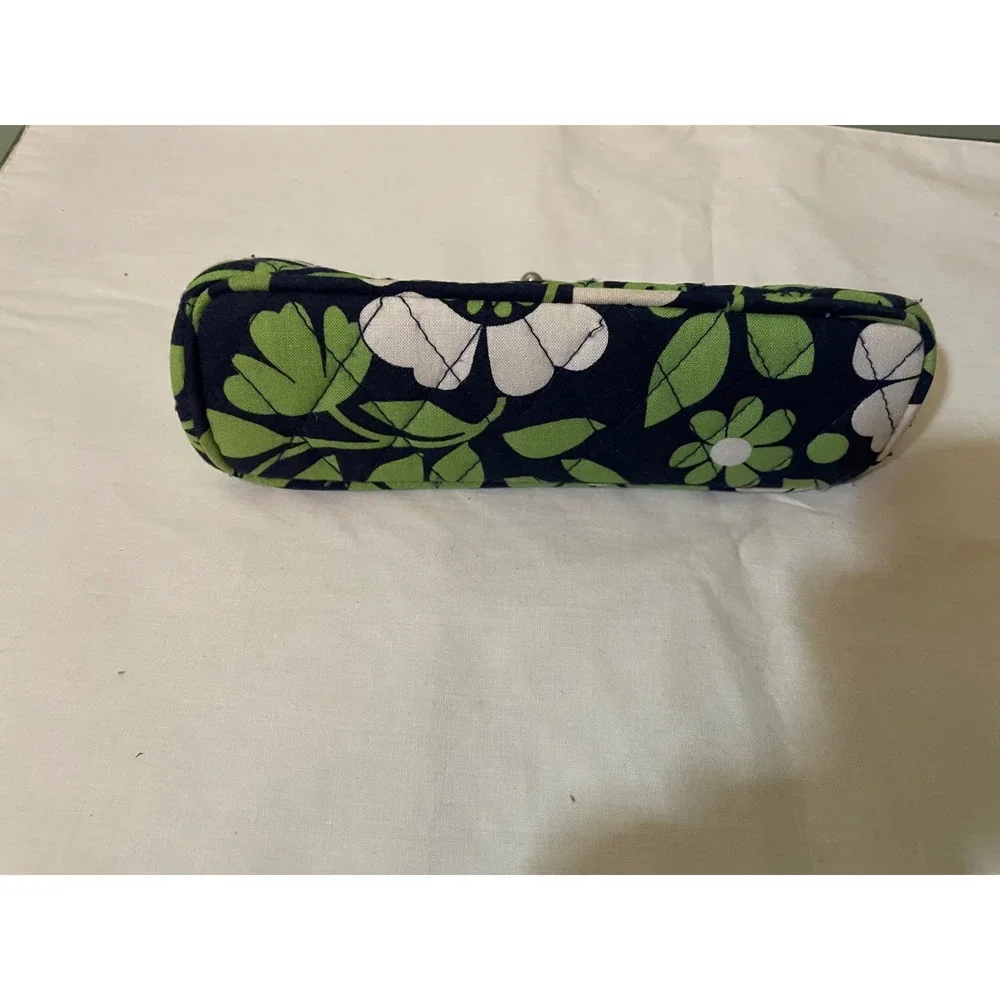 Vera Bradley Floral Quilted Kiss Lock Eyeglass Case Navy Green White